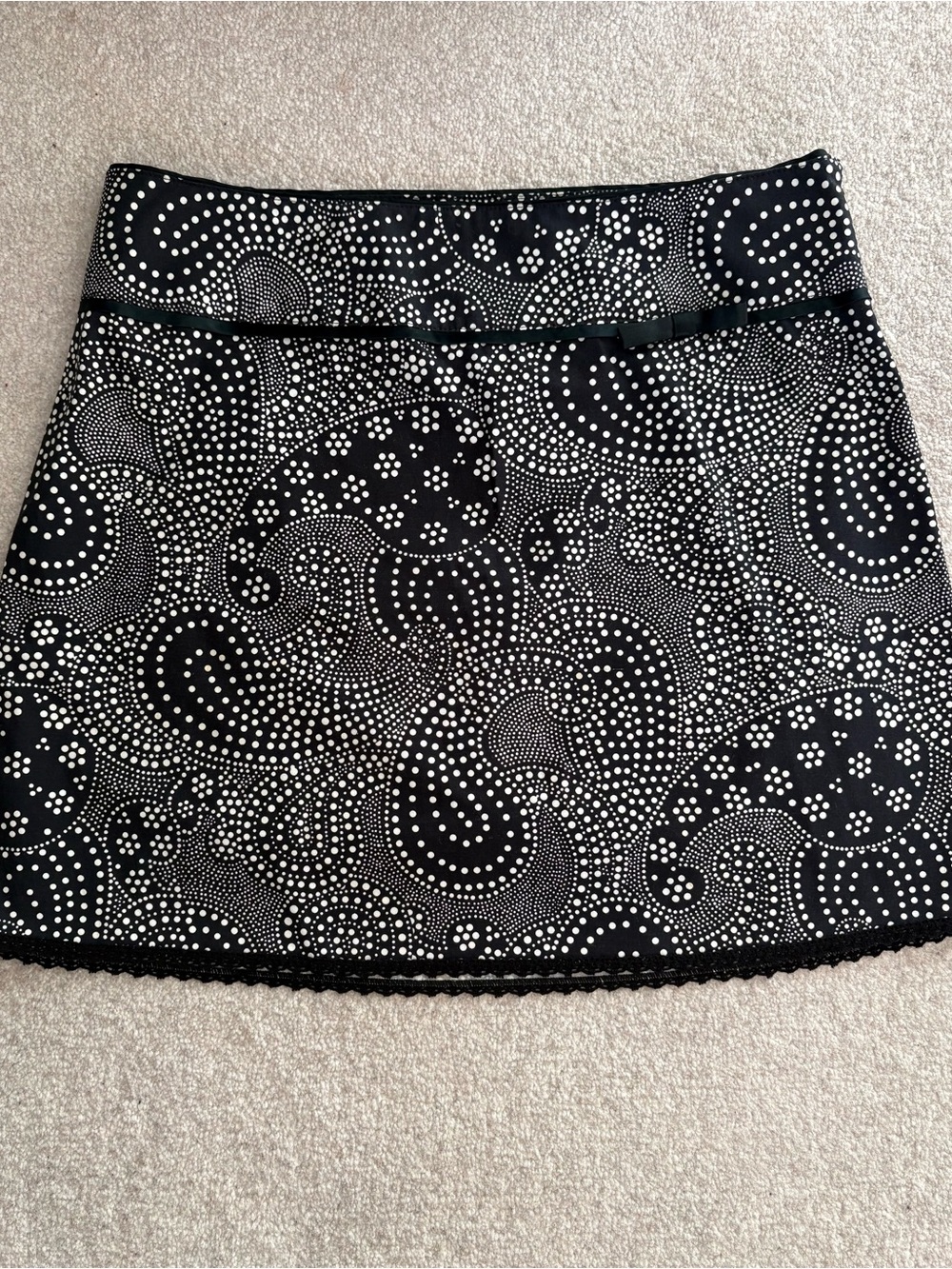 Black and White Paisley A-Line Mini Skirt Size 4